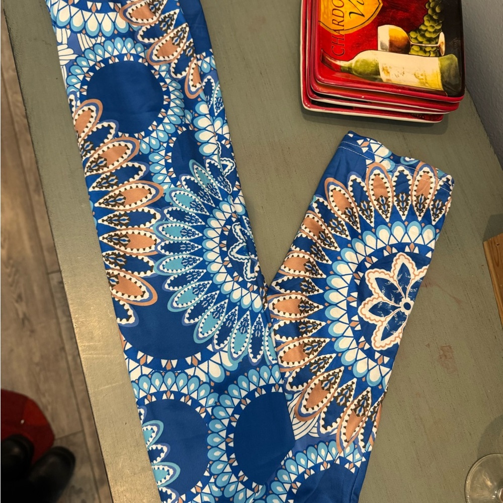 Blue Geometric Patterned Leggings